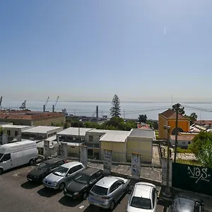Myplace - Tágides River View Apartamento